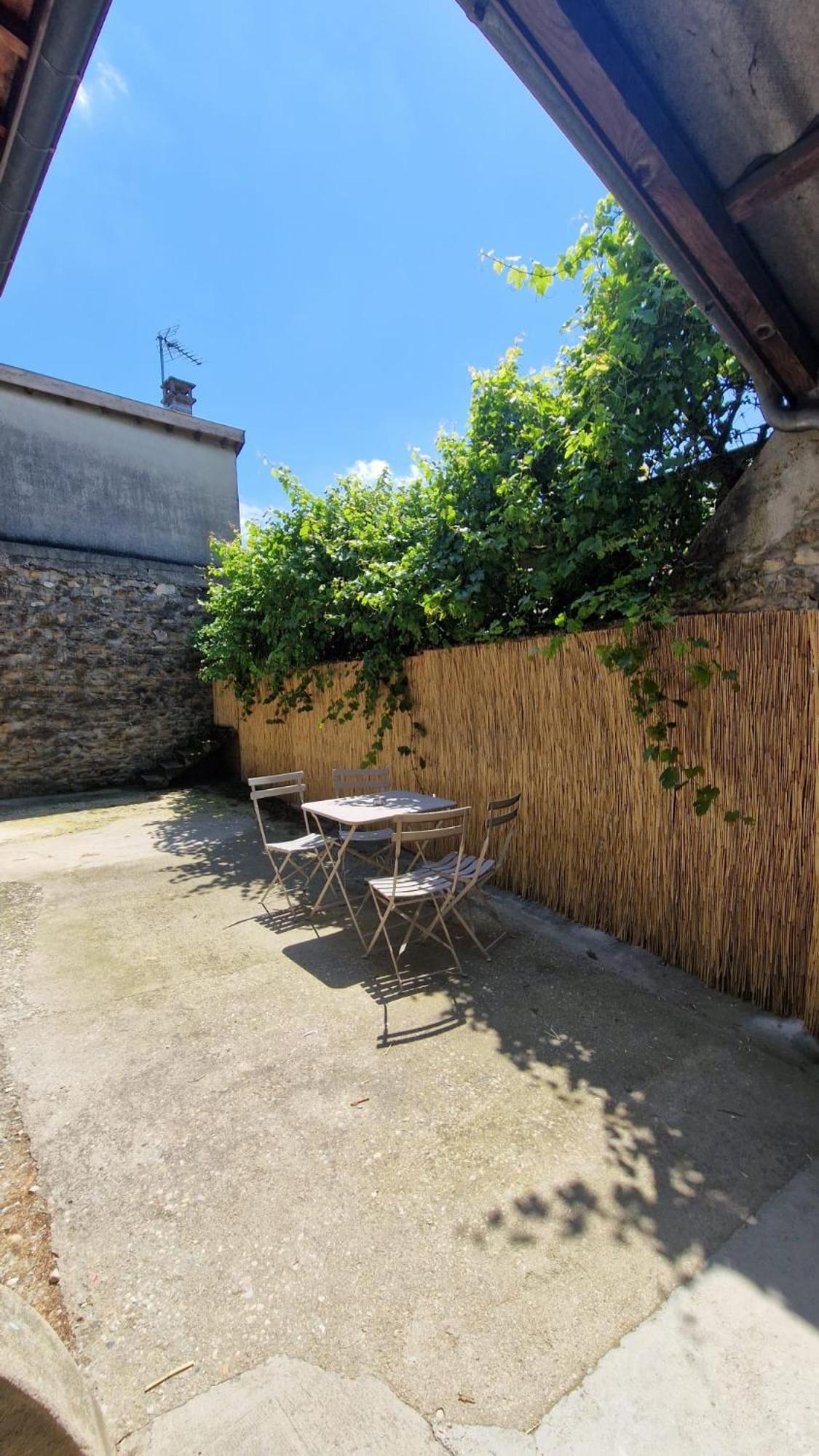 Le Bourg Lagnieu Exterior foto